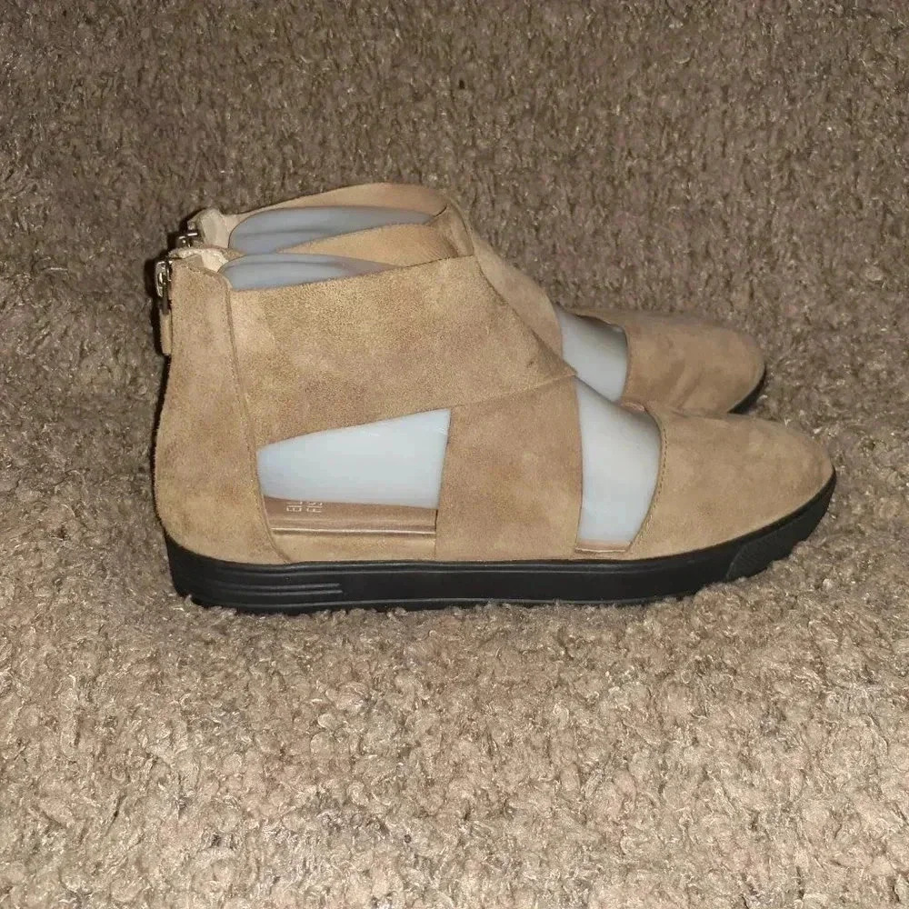 EILEEN FISHER-Light Brown Suede Platform Sandals-Back Zip-Sz 7.5-Near Mint - Picture 4 of 7